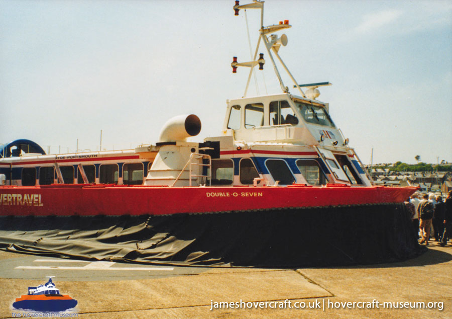 AP1-88 hovercraft promotional day by BHC -  (credit: The <a href='http://www.hovercraft-museum.org/' target='_blank'>Hovercraft Museum Trust</a>).